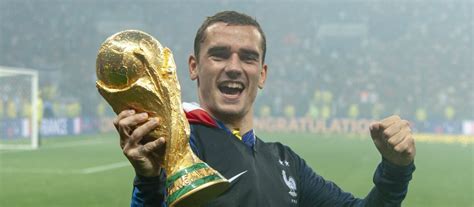 Euro 2020 calendrier groupes equipes les bleus stades histoire paris sportifs. Coupe du monde 2018 : le somptueux cadeau qu'Antoine ...