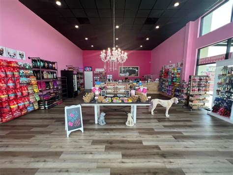 First of two new Woof Gang Bakery & Grooming locations holds grand
