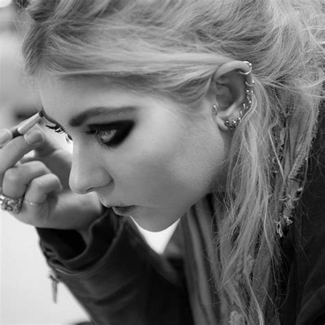 Sonic Boom Taylor Momsen Outfits Tattoos And Piercings Ear Piercings