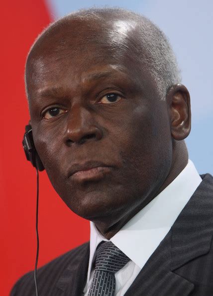 PÁgina Global Presidente Angolano Exonera Comandante Provincial De Luanda Da Polícia Nacional