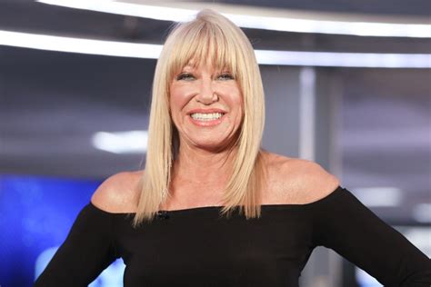 Suzanne Somers Has Neck Surgery After Falling Down The Stairs With Her
