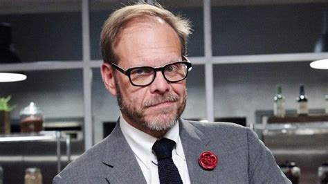 Alton Brown Is Back On Tv With More Good Eats Fan Fest