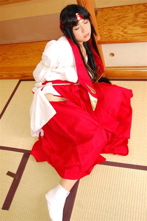 Chouzuki Maryou Tomoe Queens Blade Queens Blade Bdsm Bondage Bound Cosplay Photo