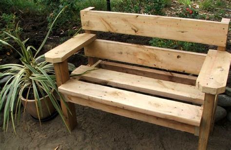 Do you have a spot where you would like to sit and enjoy your garden efforts? Do It Yourself Garden Plans | Lawn Glider Swing Plan - Seats Four - Free Woodworking Plans for ...