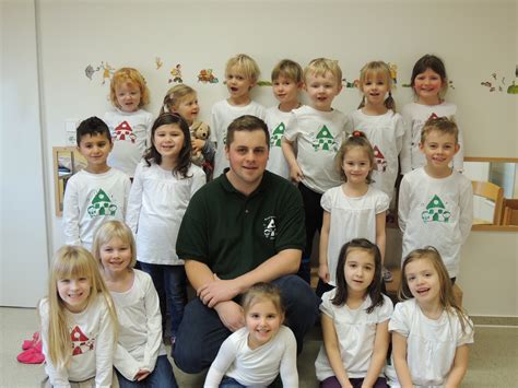 Übertrug damals in einer urkunde den oberhof hademare an das neu gegründete kloster grafschaft als versorgungsgut. Neues Chorprojekt in KTE "Haus Kunterbunt" - Hemer