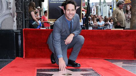 Paul Rudd Star Of Ant Man Gets Star On Hollywood Walk Of Fame Abc7 Los Angeles