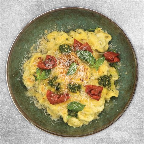 May 14, 2021 · this baked feta pasta recipe uses creamy feta and roasted tomatoes as a delicious sauce for spaghetti squash noodles. The Baked Pesto Pasta Recipe Box (Recipe serves 4 ...