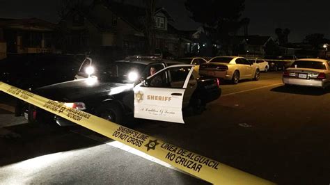 2 Gang Members Shot Killed In South Los Angeles Abc7 Los Angeles