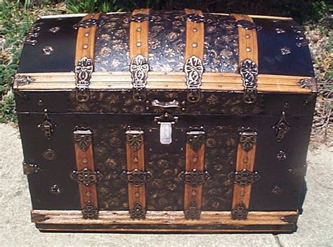 Antique Leather Steamer Trunks For Sale