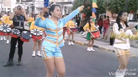 Aksi Cantik Sexy Mayoret Drum Band Sma Pgri Waingapu Sumba Timur Ntt Youtube