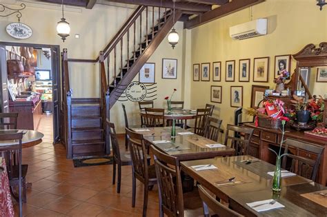 Restaurants near jawi house cafe gallery. Jawi House Cafe Gallery @ Lebuh Armenian, Penang - Crisp ...
