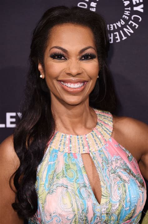 10 black women news anchors who paved the way in broadcast journalism harris faulkner women