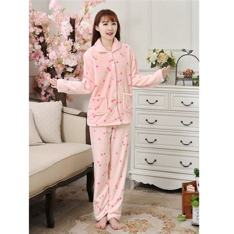 Polyster Sleepware Cherry Printed Flannel Pajamas Suit Full Sleeve Warn