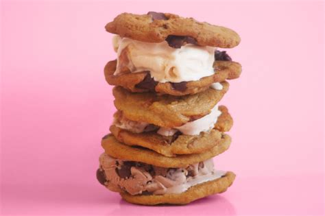 Insomnia Cookies Teams Up With Museum Of Ice Cream For Ice Cream Sandwich Day Promotion 2019