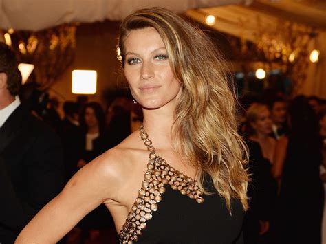 This is your ultimate resource to get the hottest hairstyles & haircuts. Gisele Bundchen beats out Miranda Kerr as highest-paid ...