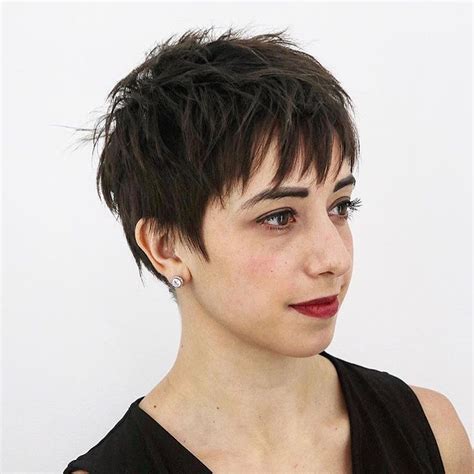 34 Greatest Short Haircuts And Hairstyles For Thick Hair