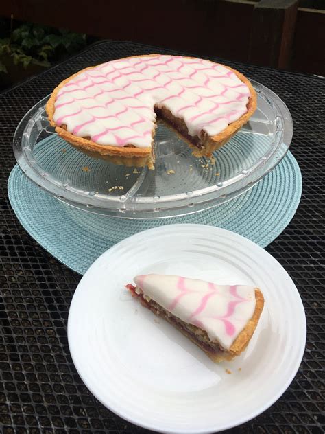 Mary Berry´s Bakewell Tart With Feathered Icing Theunicook Mary Berry