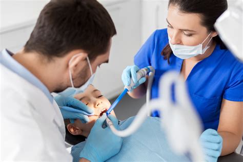 Dental Assistant Vs Dental Hygienist