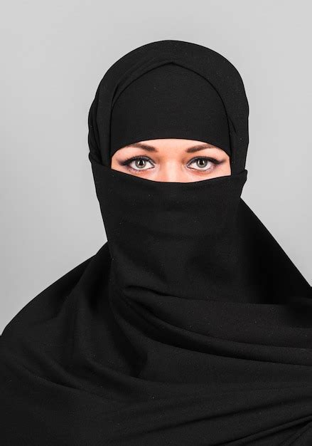 Premium Photo Muslim Woman In Niqab Niqab And Saudi