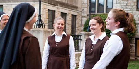 Us Nuns On The Decline As Fewer And Fewer Women Take Up Religious