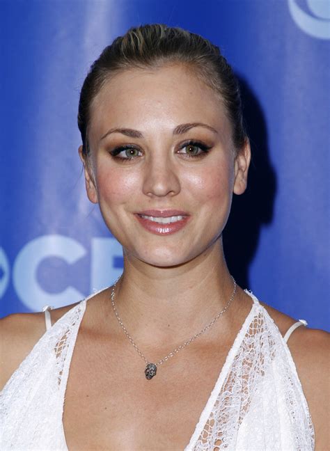 Kaley Cuoco Pictures Kaley Cuoco Cbs Upfront At The Tent At Lincoln