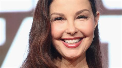 Ashley Judd Calls Francos Misconduct Allegation Response Terrific