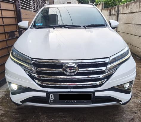 Daihatsu Terios R Deluxe Delux 2018 Putih All New Model Mobil Motor