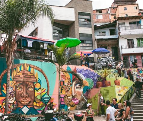 Graffiti Tour Comuna 13 Visit Medellín Experiencias