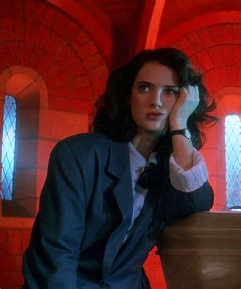 Winona Ryder As Veronica Sawyer In Heathers 1988 Winona Ryder Veronica Sawyer Heathers Movie