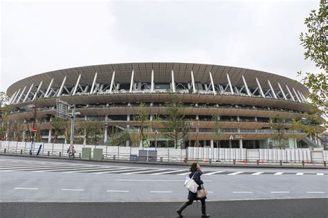 Kengo Kumas Completed Olympic Stadium For Tokyo 2020 【architectural