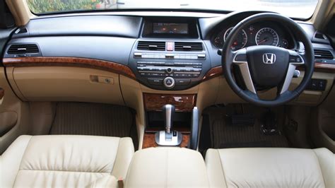 06 Honda Accord Interior