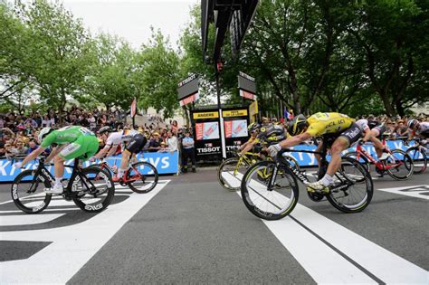 L'entrée de la caravane dans la capitale est prévue dans. Tour de France 2018 : le maillot jaune pour Tissot - Le ...