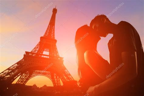Romantic Lovers In Paris — Stock Photo © Ryanking999 63072555