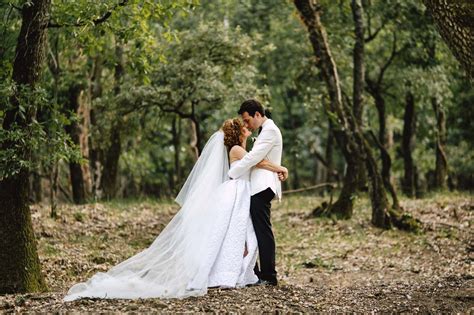 Why Hire A Professional Wedding Photographer Yana Photography