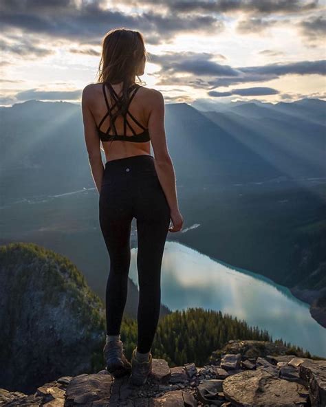 Backpacking Girls On Instagram Soaking In The Dreamy Vibe Of A
