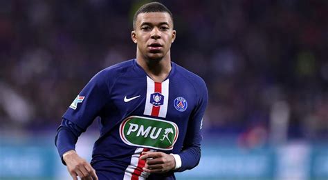 Mbappe Limps Out Of French Cup Final After Nasty Tackle Supersport