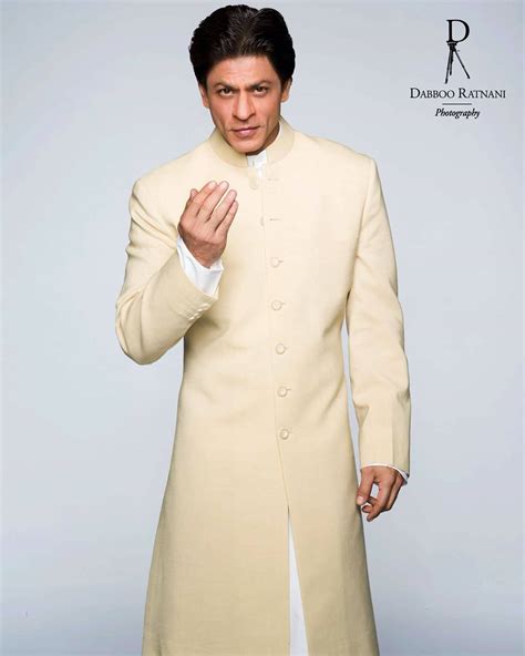Shahrukh Khan 2020 Eid Picture In 2020 Fashion Shahrukh Khan Double Breasted Suit Jacket
