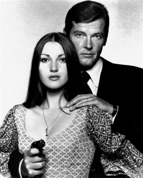Jane Seymour And Roger Moore Bond Girls James Bond Movies James Bond Girls