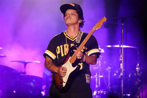 The official music video for bruno mars, anderson.paak, silk sonic's new single leave the door opendownload/stream. Bruno Mars' universe of collaborators, from Adele to ...