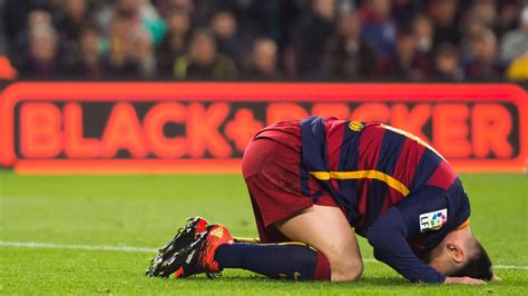 Lionel Messi Got Destroyed By The Real Betis Goalkeeper Recovered And