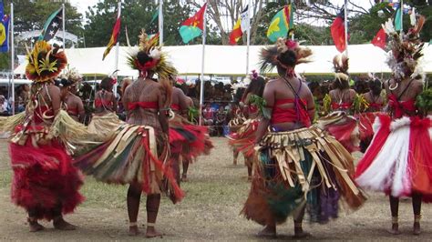 Cultural Dance In Papua New Guinea Youtube