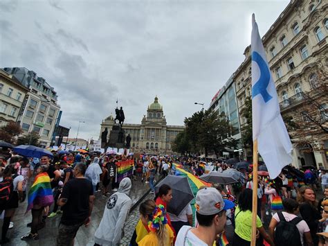 Prague pride 2019 byl devátý ročník pražského festivalu lgbt hrdosti prague pride zaměřeného na gay, lesbickou, bisexuální a transgender tematiku, jehož program byl ohlášen na týden od pondělí 5. Byli jsme na Prague Pride 2019 | Galibi.cz