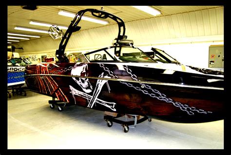Our vinyl wrap printing service is here for you to use if you do not have the equipment to print on your own, or simply don't have the capacity to complete your numerous we offer the best in custom vinyl wrap printing by having the fastest turnaround time and our ability to stay within your budget! Vinyl Boat & Jetski Wraps, Graphics & Signage Marine Wraps ...