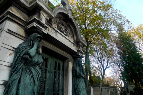 Père Lachaise Paris Largest Cemetery Coveted Places