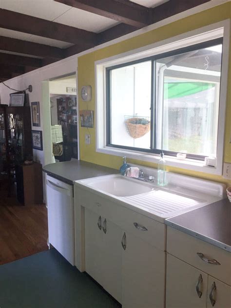 In these cabinet refacing photos we ordered custom unfinished doors then applied a custom stain to match the existing cabinetry. Youngstown kitchen cabinets share star billing with an O ...