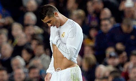 Cristiano Ronaldo Poses For Team Photo By Flexing His Rock Hard Abs With No Clothes On For The
