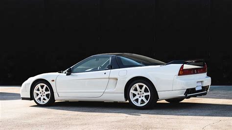 But with more power came further. Pair Of Rare Honda NSX Type Rs Head To Auction | Motorious