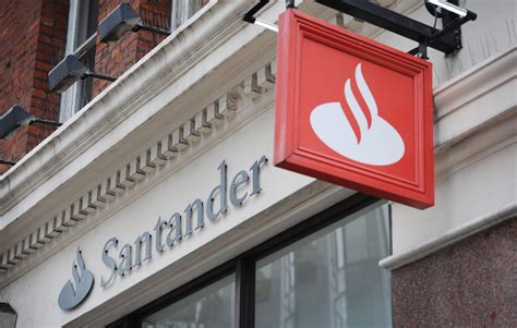 Más de 40 bancos publican sus anuncios de casas y pisos en idealista. Banco Santander, cofundador de una alianza para fomentar ...