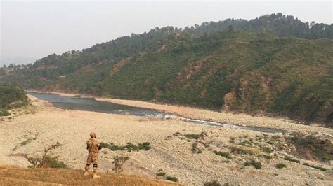 Kashmir Conflict Tension On The India Pakistan Border Bbc News