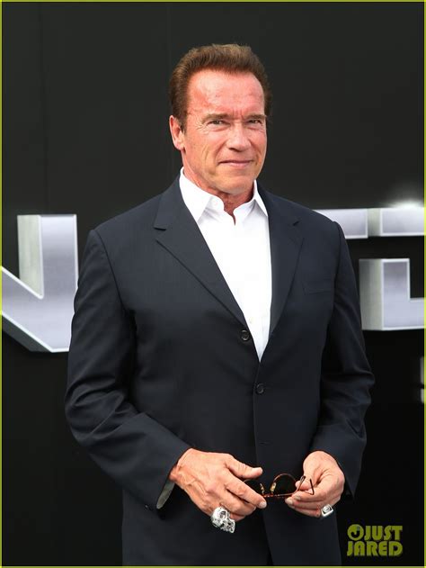 Full Sized Photo Of Emilia Clarke Arnold Schwarzenegger Talk Terminator